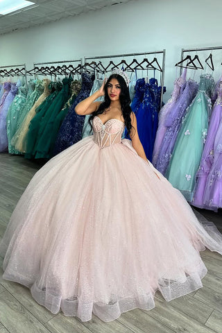 Robe de quinceañera princesse rose pailletée à bustier cœur en tulle et perles