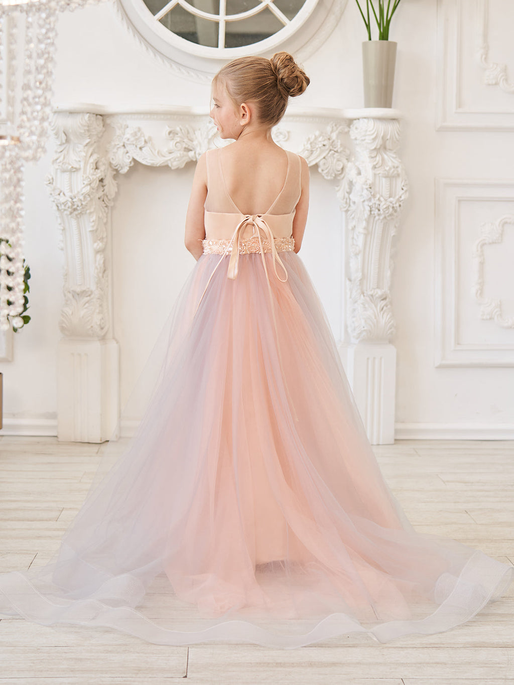 Vestido color champán de corte A con cola de tul satinado (010226776) 