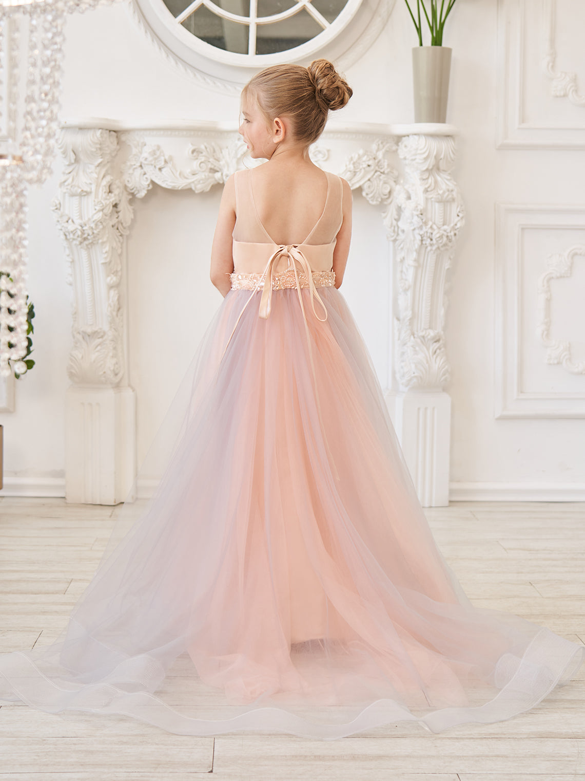 Vestido color champán de corte A con cola de tul satinado (010226776) 