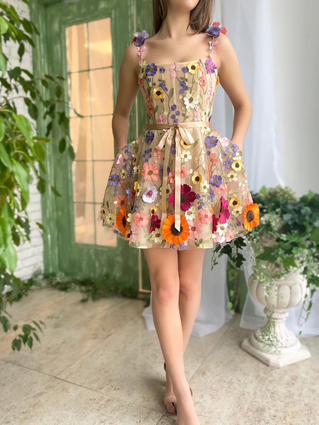 Vestido corto de fiesta de bienvenida con estampado floral en línea A y flores 3D