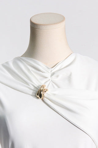 Elegantes accesorios de metal sólido para decorar vestidos de noche con cuello redondo y pliegue (3 colores) 