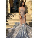 Robe de bal longue sirène en tulle transparent et perles, sans manches, avec traîne
