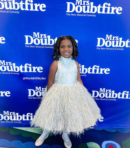 Vestido de cumpleaños plateado hasta la rodilla de jacquard para niña