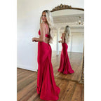 Robe de bal sirène bordeaux à bretelles spaghetti et col en V 