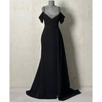 Robe de soirée formelle à plis perlés, à bretelles dénudées et fourreau/colonne 