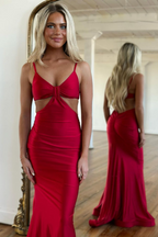 Robe de bal sirène rouge longue jusqu'au sol avec fines bretelles spaghetti