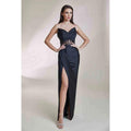 Robe de soirée longue en satin froncé à col en V et sans manches