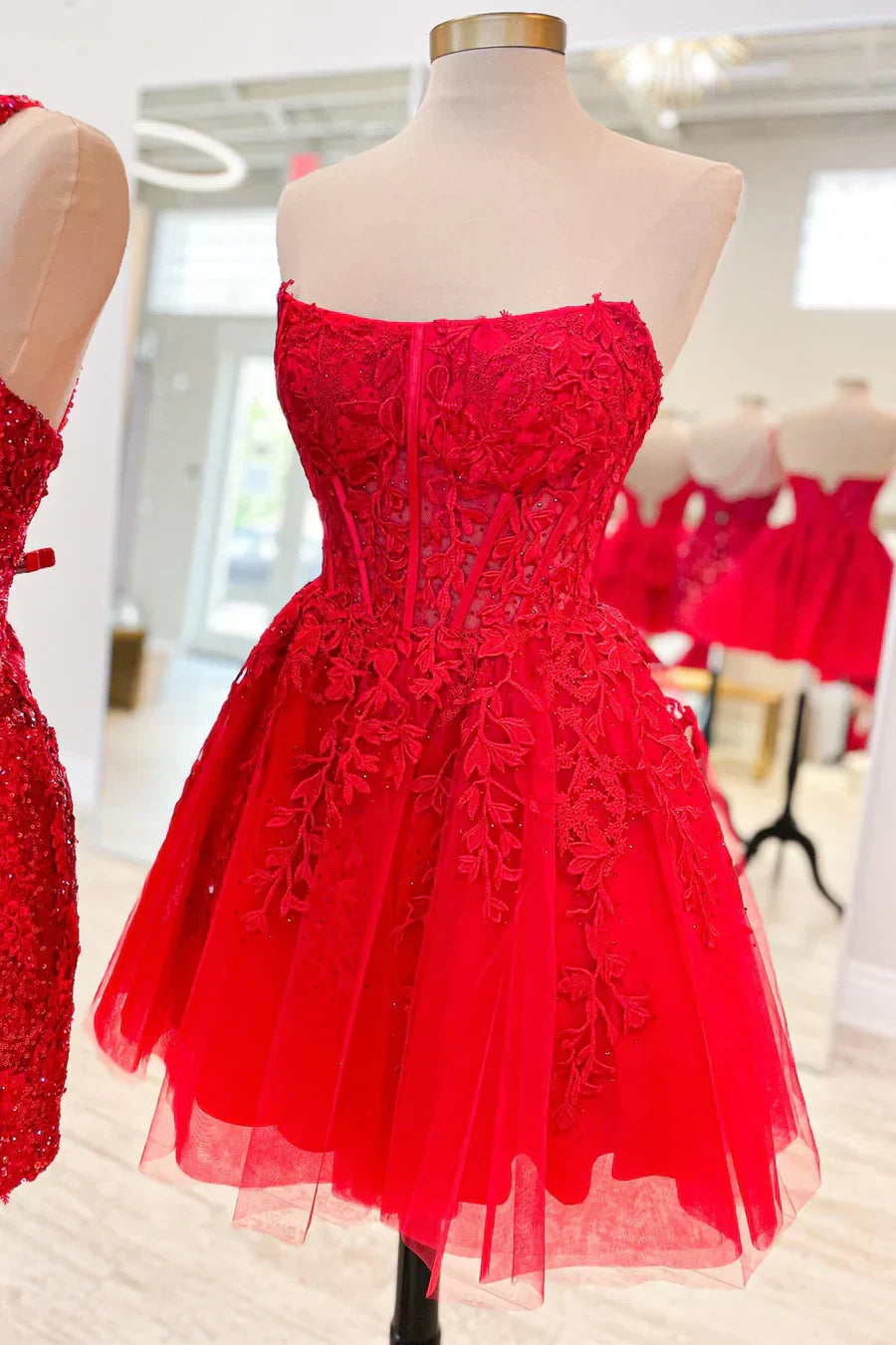 Vestido de fiesta de tul y encaje de corte A con apliques