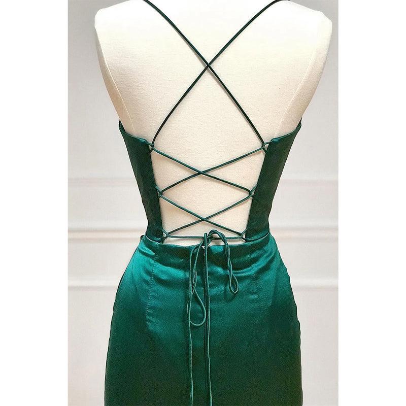 Robe de bal longue à bretelles spaghetti et plis fendus 