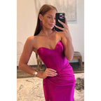 Robe de soirée longue en satin froncé sans bretelles avec fente