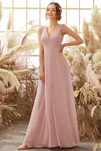 Vestido de dama de honor de gasa color rubor con espalda descubierta