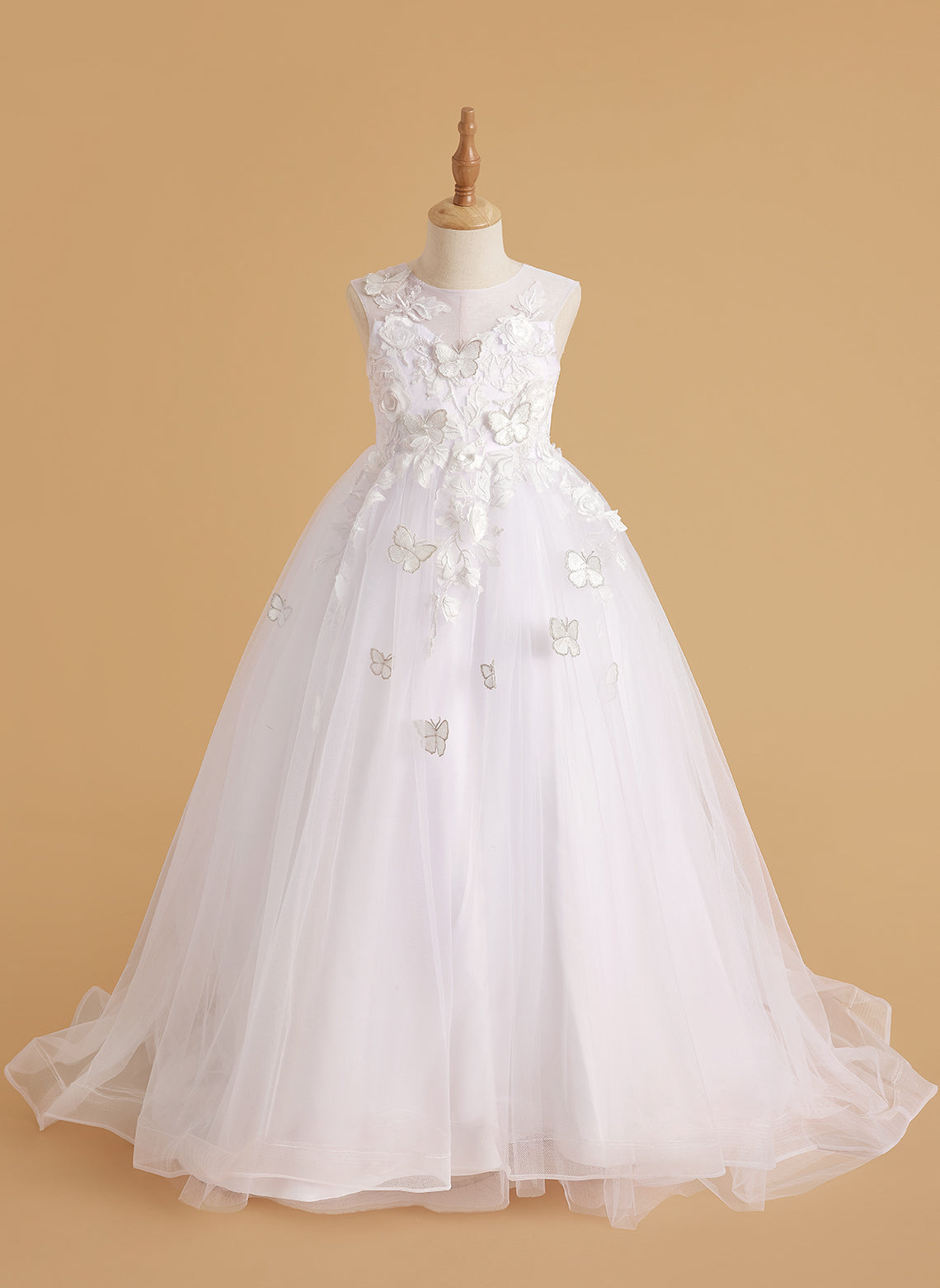 Vestido de baile de princesa Serenity con apliques de encaje y adornos de mariposas 