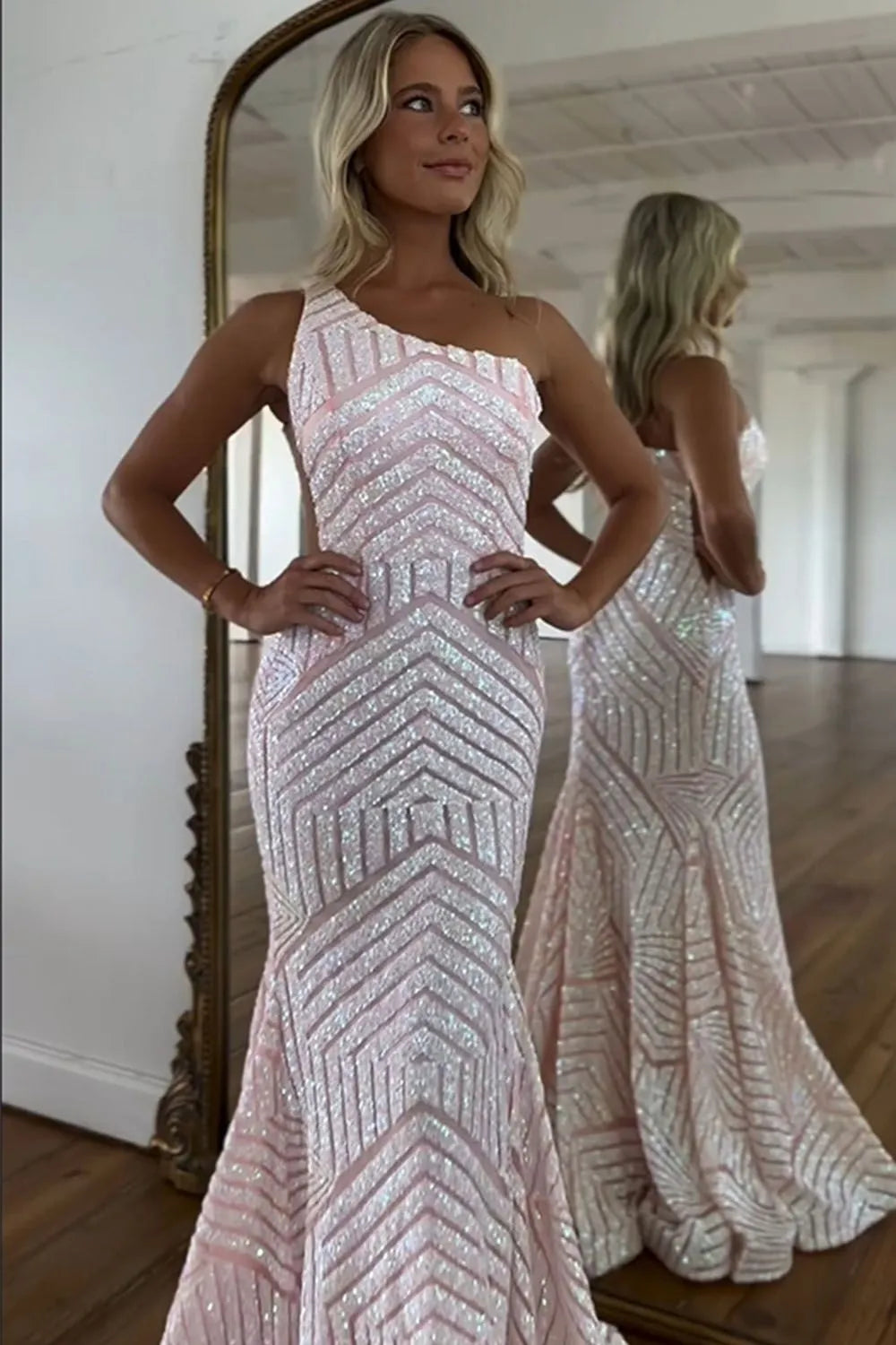 Robe de bal sirène à sequins asymétrique