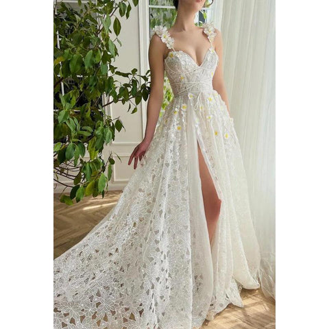 Vestido largo de noche de fiesta corte A con escote corazón, apliques de encaje transparente y abertura 
