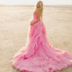 Robe de bal longue bustier rose élégant à volants et pétales, robe de mariée bohème pour séance photo de grossesse ou de plage