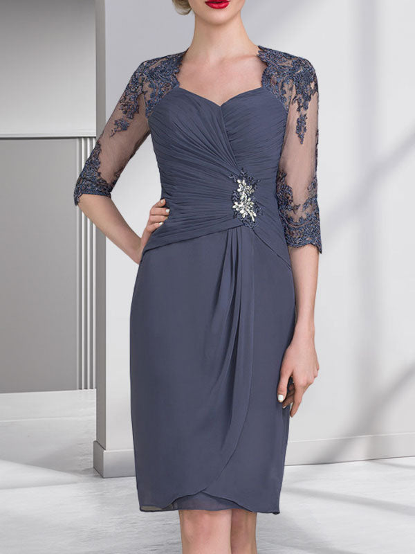 Vestido de corte recto/columna, escote corazón, largo hasta la rodilla, de gasa, con apliques de cuentas, encaje, lentejuelas y pliegues para la madre de la novia.
