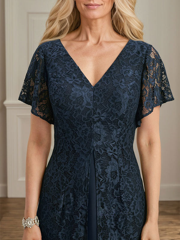 Vestido de novia de gasa de encaje, corte en A, escote en V y largo hasta la rodilla. 