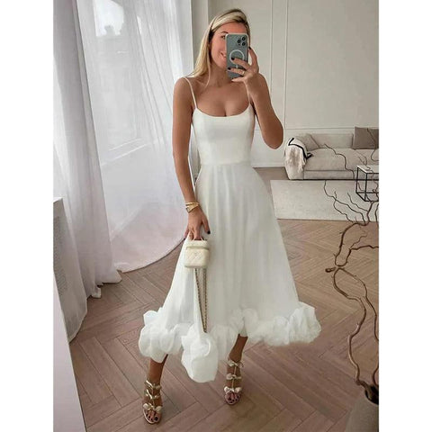 Robe de soirée longue à bretelles spaghetti et volants 