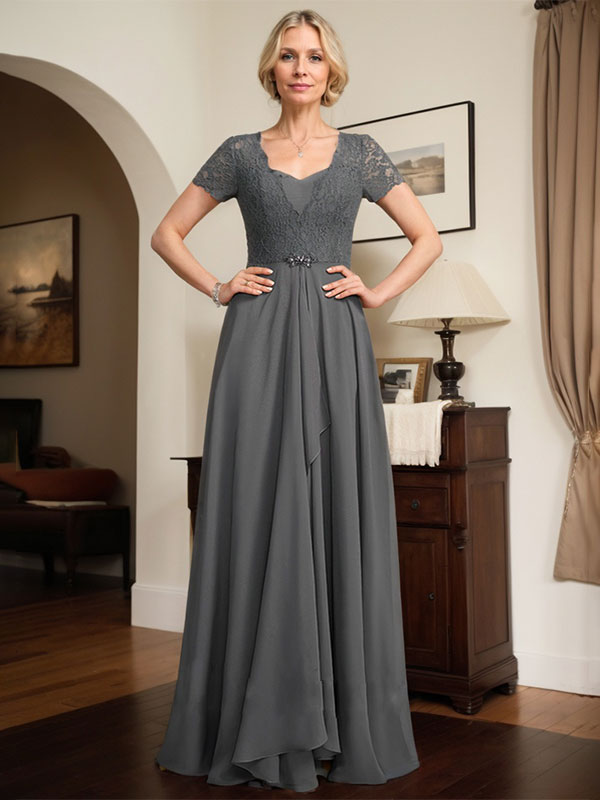 Vestido de corte A, escote corazón, largo hasta el suelo, de gasa, encaje, con cuentas y volantes en cascada para la madre de la novia.