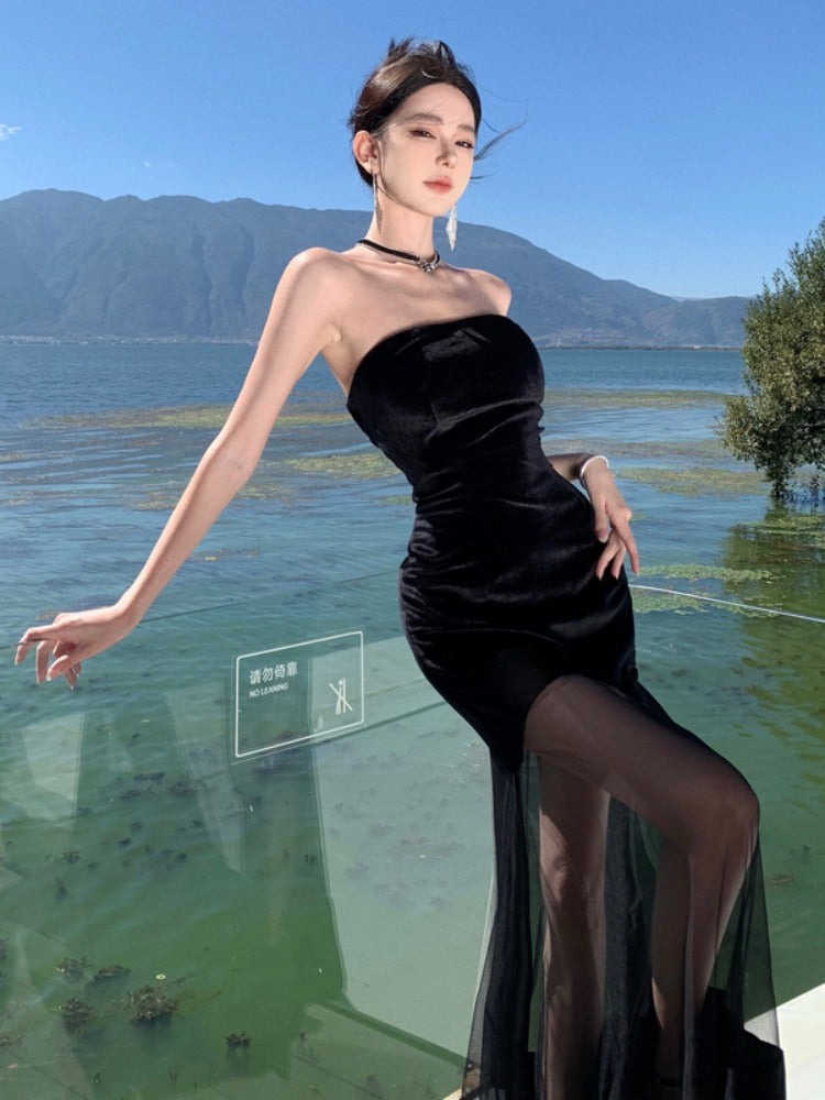 Vestido de noche negro sin tirantes: elegante para ocasiones formales y fiestas en la playa 