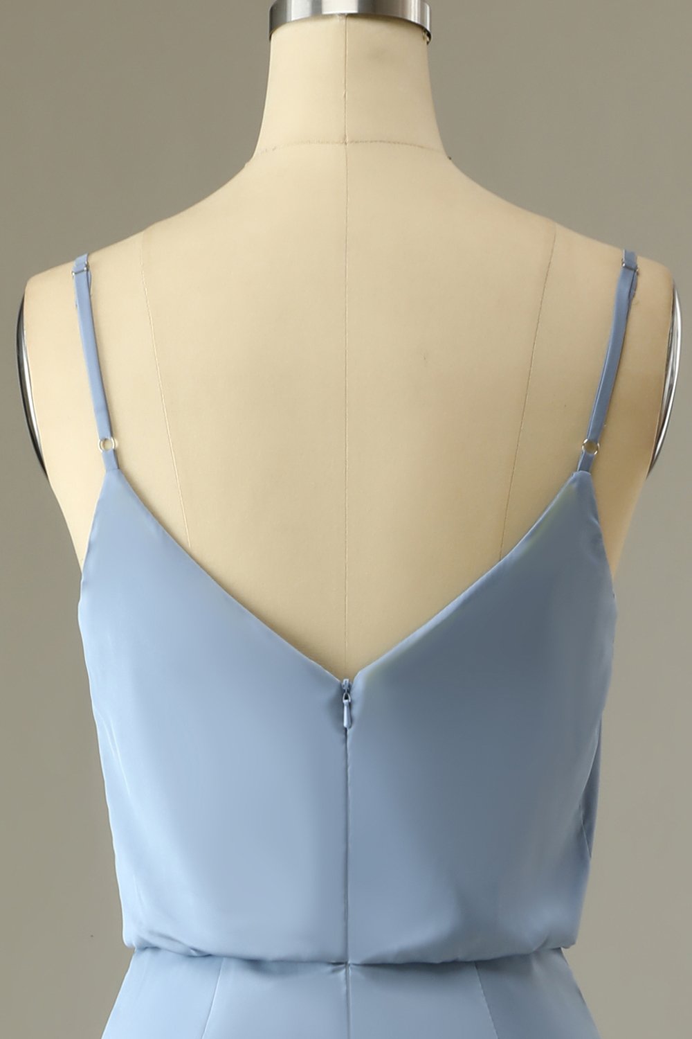 Vestido largo de dama de honor gris y azul con tirantes finos