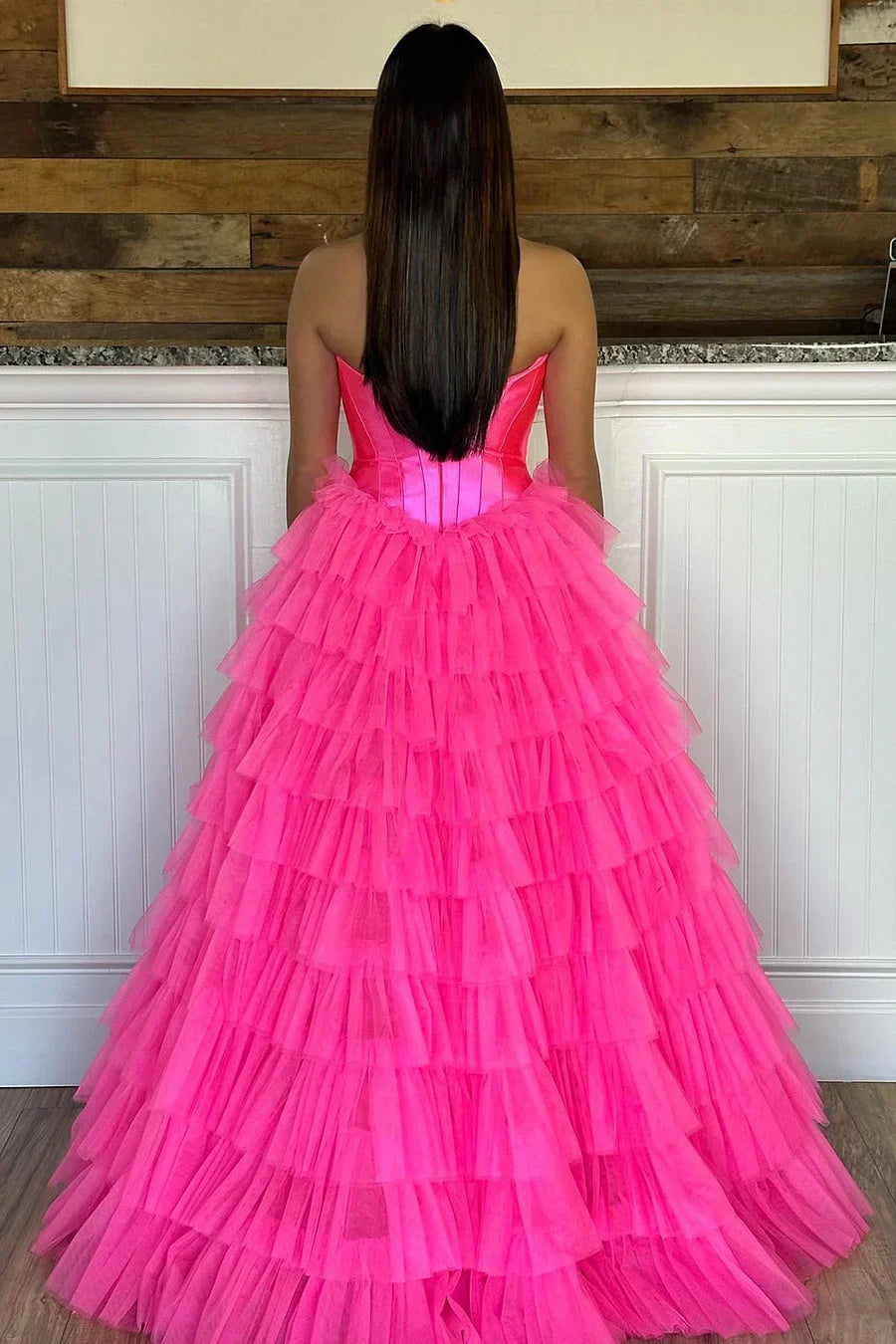 Vestido de graduación de tul con escote corazón y corte en A con abertura