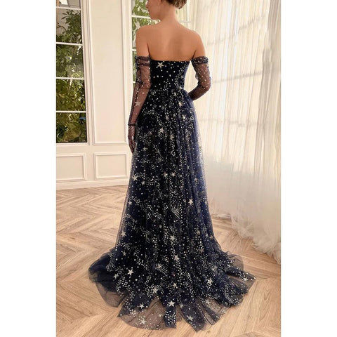 Vestido largo de fiesta de corte A, sin tirantes, con escote en V, tul con estrellas y abertura