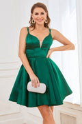 Robe de bal courte en satin