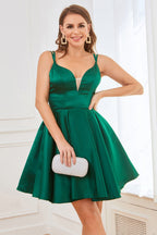 Robe de bal courte en satin