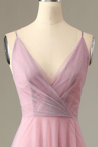 Robe de demoiselle d'honneur grise et rose à fines bretelles et coupe trapèze