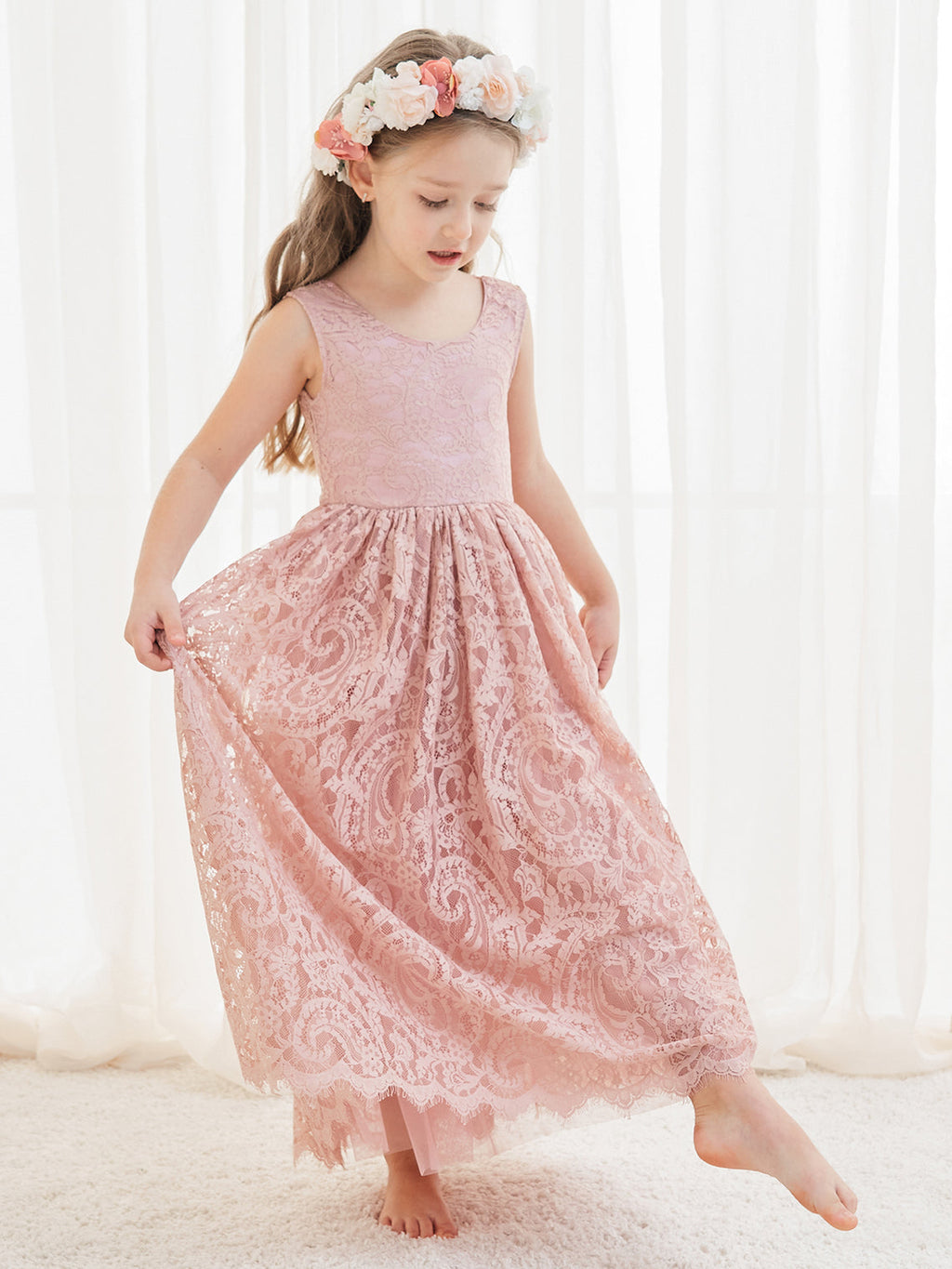 Vestido boho de niña de las flores color marfil, corte en A, de encaje y largo hasta el tobillo 