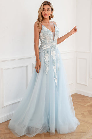 Robe de bal en tulle avec appliques légères