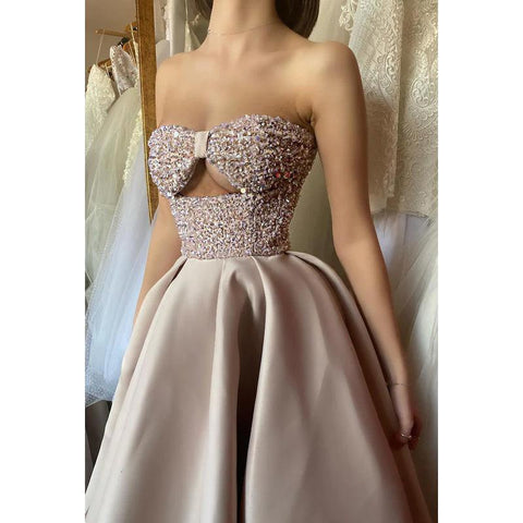 Vestido de noche largo de satén fruncido con lentejuelas y escote en forma de A, sin mangas y escote en forma de corazón