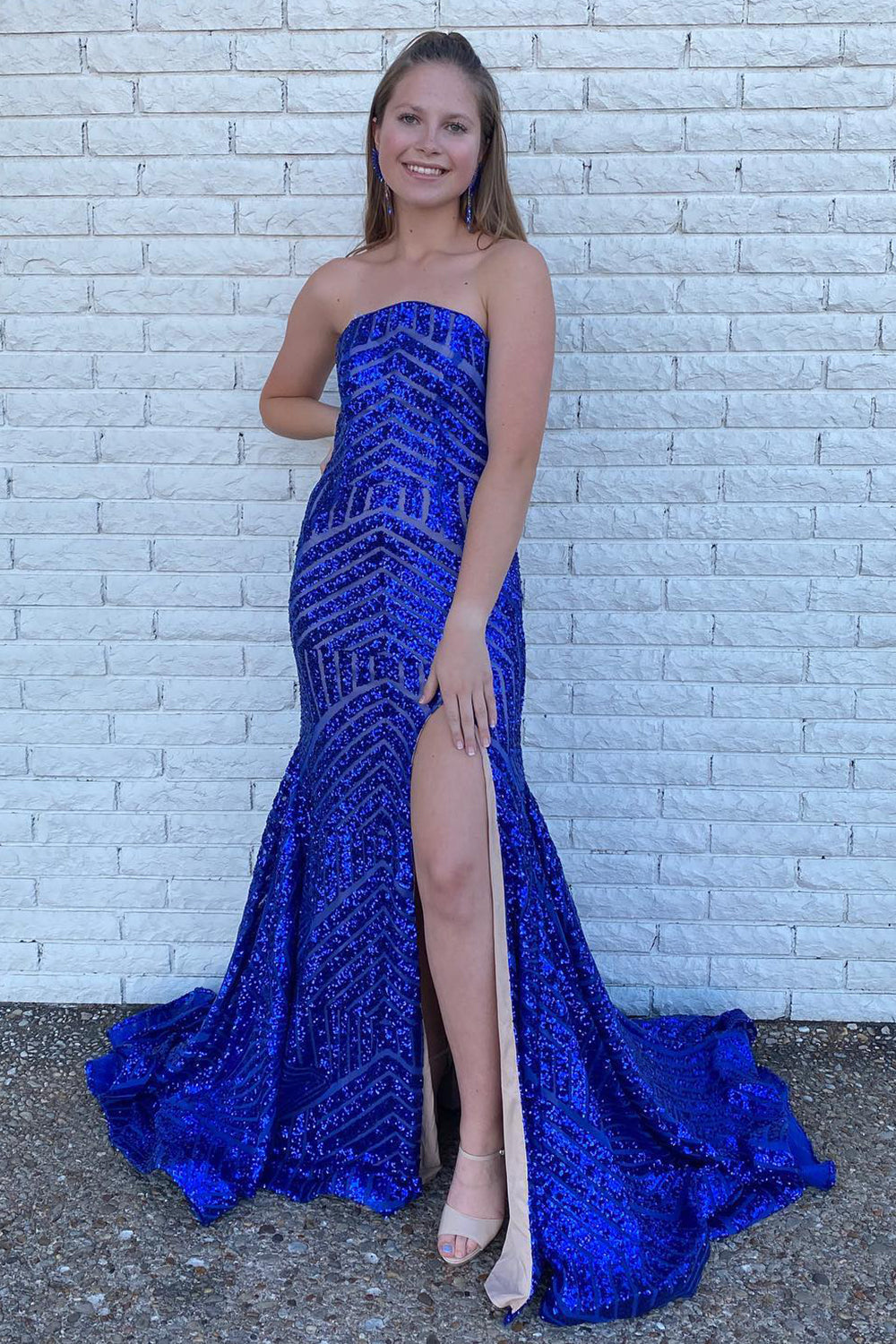 Robe de bal longue bustier à sequins bleu ciel