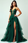 Vestido largo de fiesta verde oscuro con volantes y corte en A con abertura