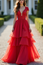 Vestido largo de fiesta rojo de encaje con escote en V profundo y falda escalonada en línea A