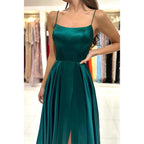 Robe de soirée fourreau/colonne à bretelles en satin plissé sans manches