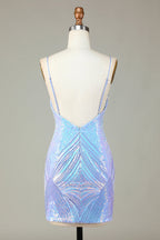 Vestido corto azul de tirantes finos estilo tubo con apliques para baile de bienvenida