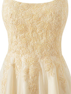 Vestido corto de gasa corte A para baile de bienvenida