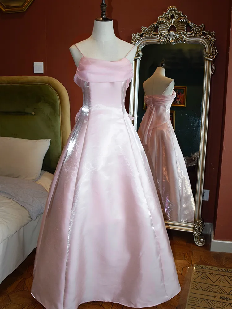 Robe de bal rose scintillante en satin à fines bretelles, coupe princesse, Y7555