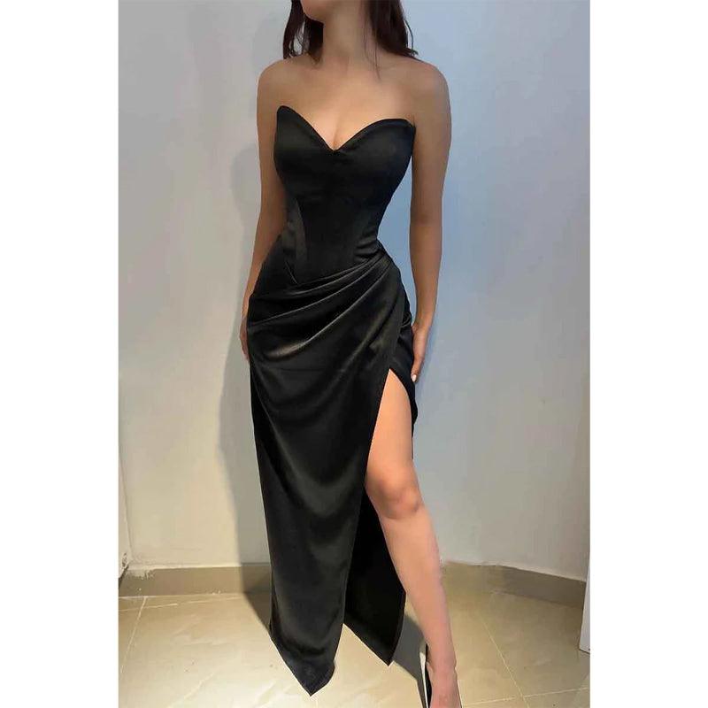 Vestido de noche formal largo elegante de satén negro con pliegues y escote en V sexy con abertura 