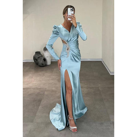 Vestido de fiesta informal sencillo de manga larga con abertura y escote en V con pedrería