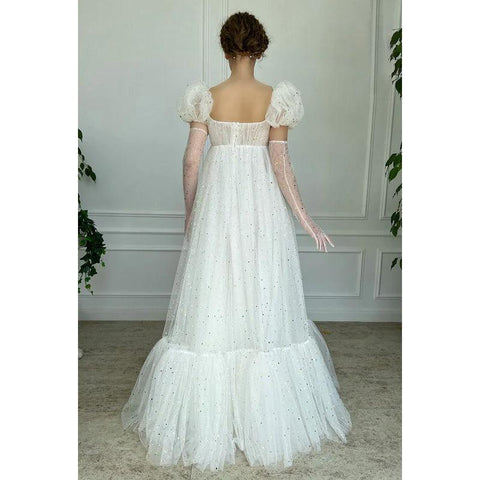 Robe de bal longue trapèze en tulle à col carré et manches courtes bouffantes