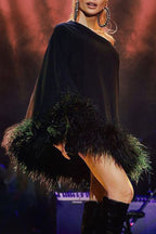 Robe mini de soirée asymétrique à ourlet plume Vegas Living 