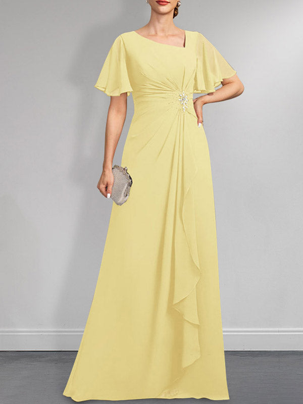 Robe de mariée asymétrique en mousseline de soie, coupe trapèze, longueur au sol, ornée de plis, de perles et de sequins, idéale pour la mère de la mariée.