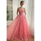 Vestido de fiesta formal glamuroso y dramático con hombros descubiertos, sin mangas, corte A y apliques en toda la prenda
