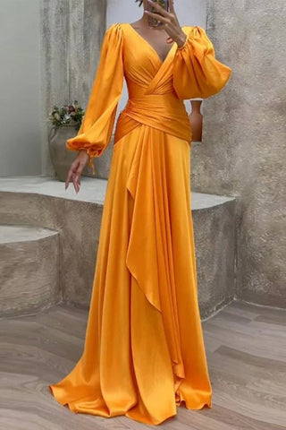 Robe de soirée élégante à bretelles croisées et col en V 