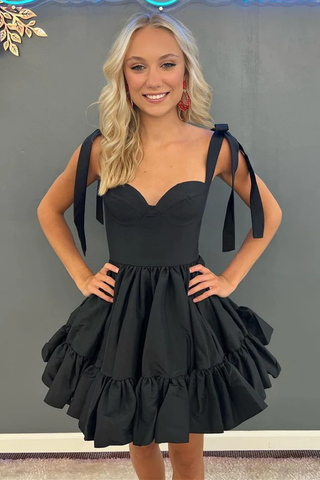 Lindo vestido corto de fiesta verde con corsé y volantes con tirantes de lazo Y2724