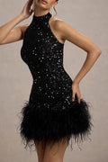 Robe mini stretch à sequins éblouissante et ludique, col montant et bordure en plumes 