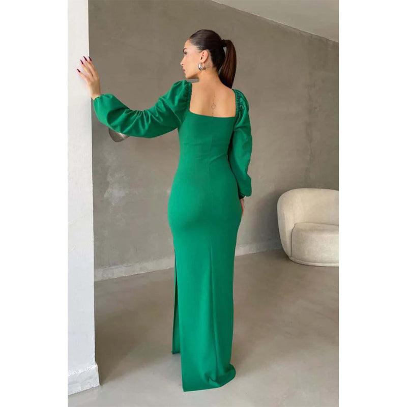 Robe de bal longue simple à manches longues et décolleté en cœur 